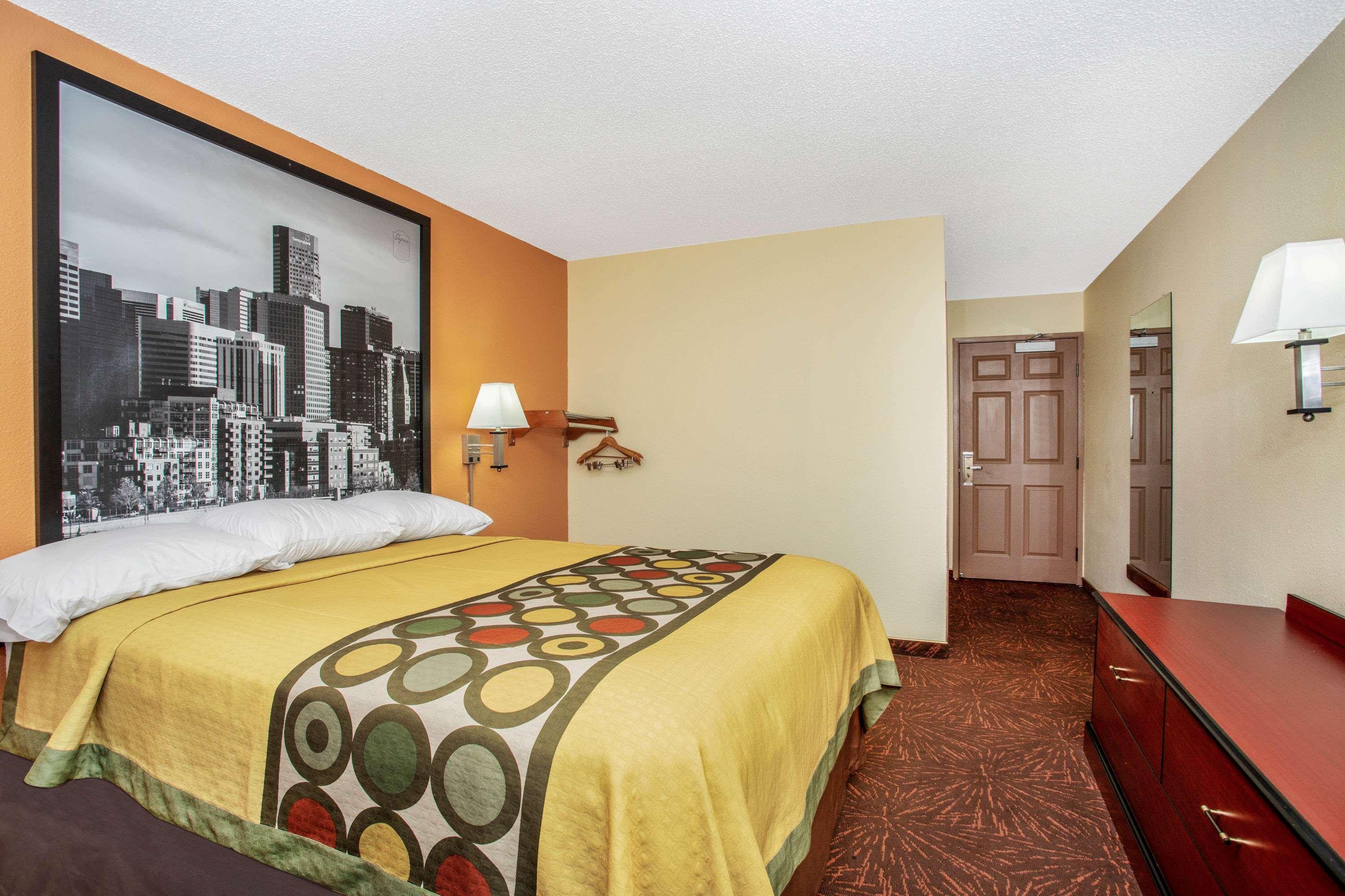 Hotel Oyo Co Downtown Castle Rock