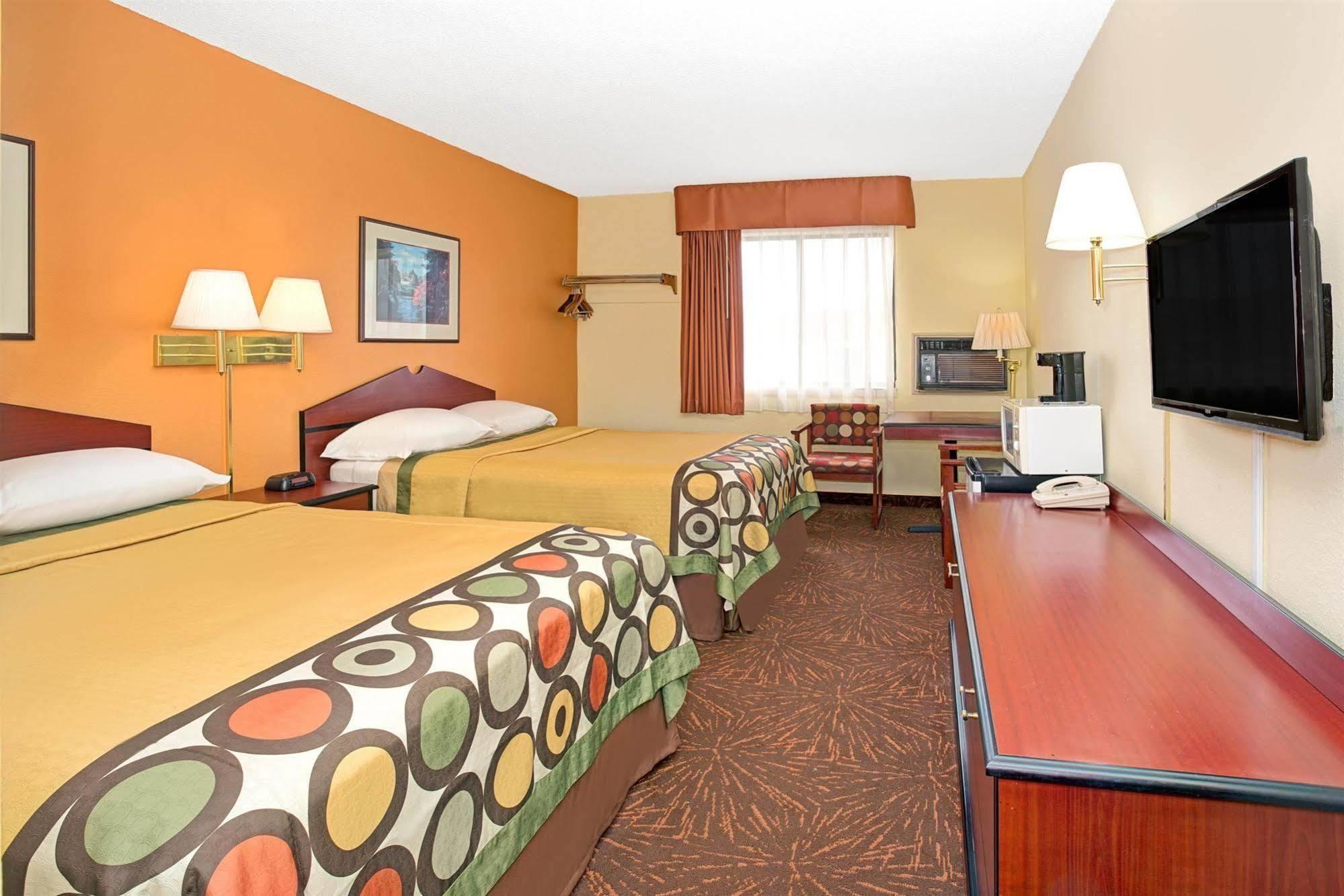 Oyo Co Downtown Hotel