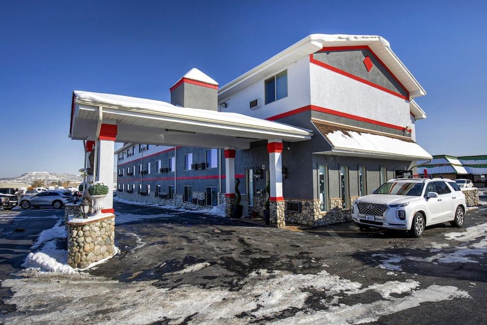Oyo Co Downtown Hotel 2*