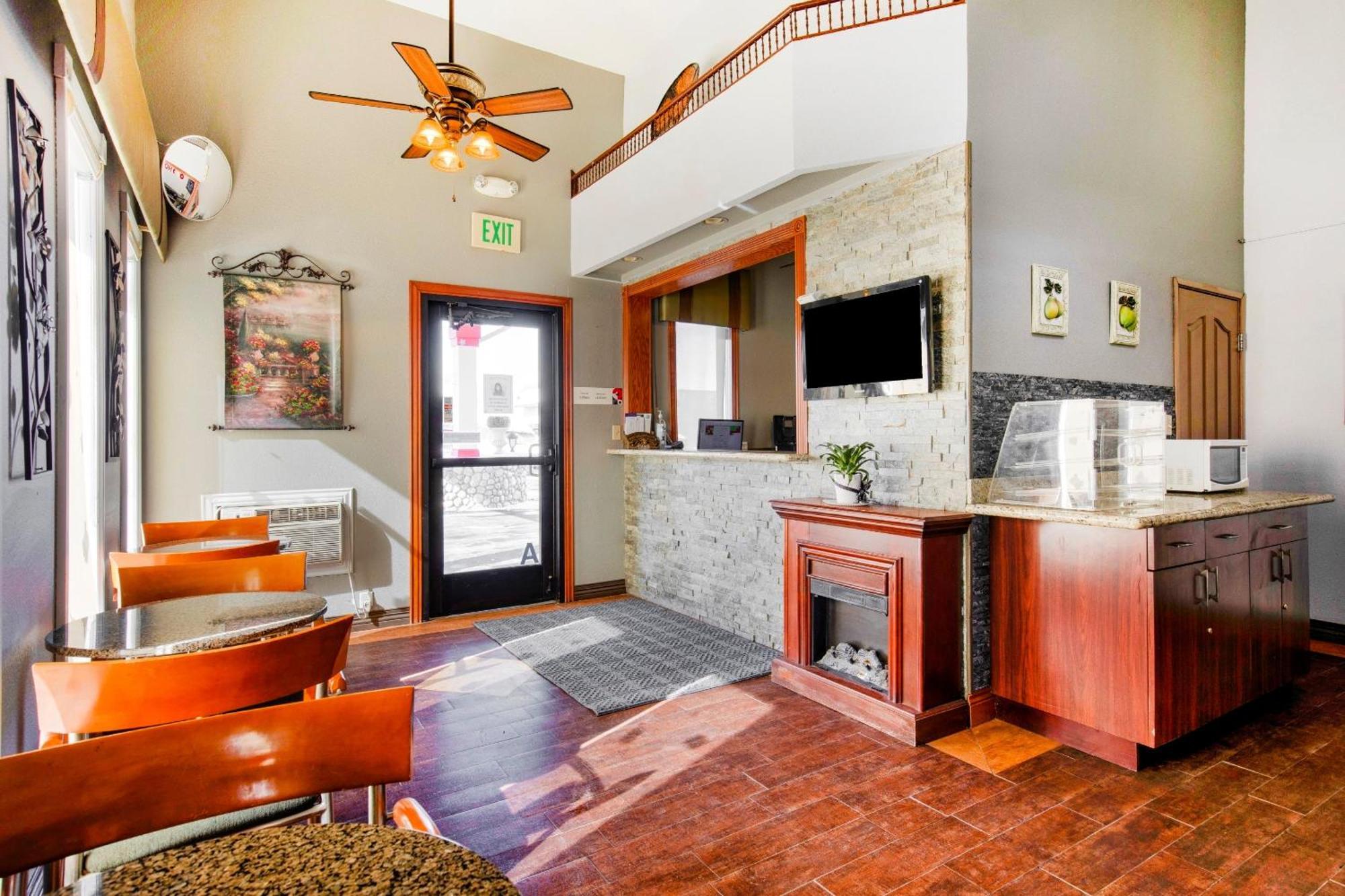Oyo Co Downtown 2* Castle Rock
