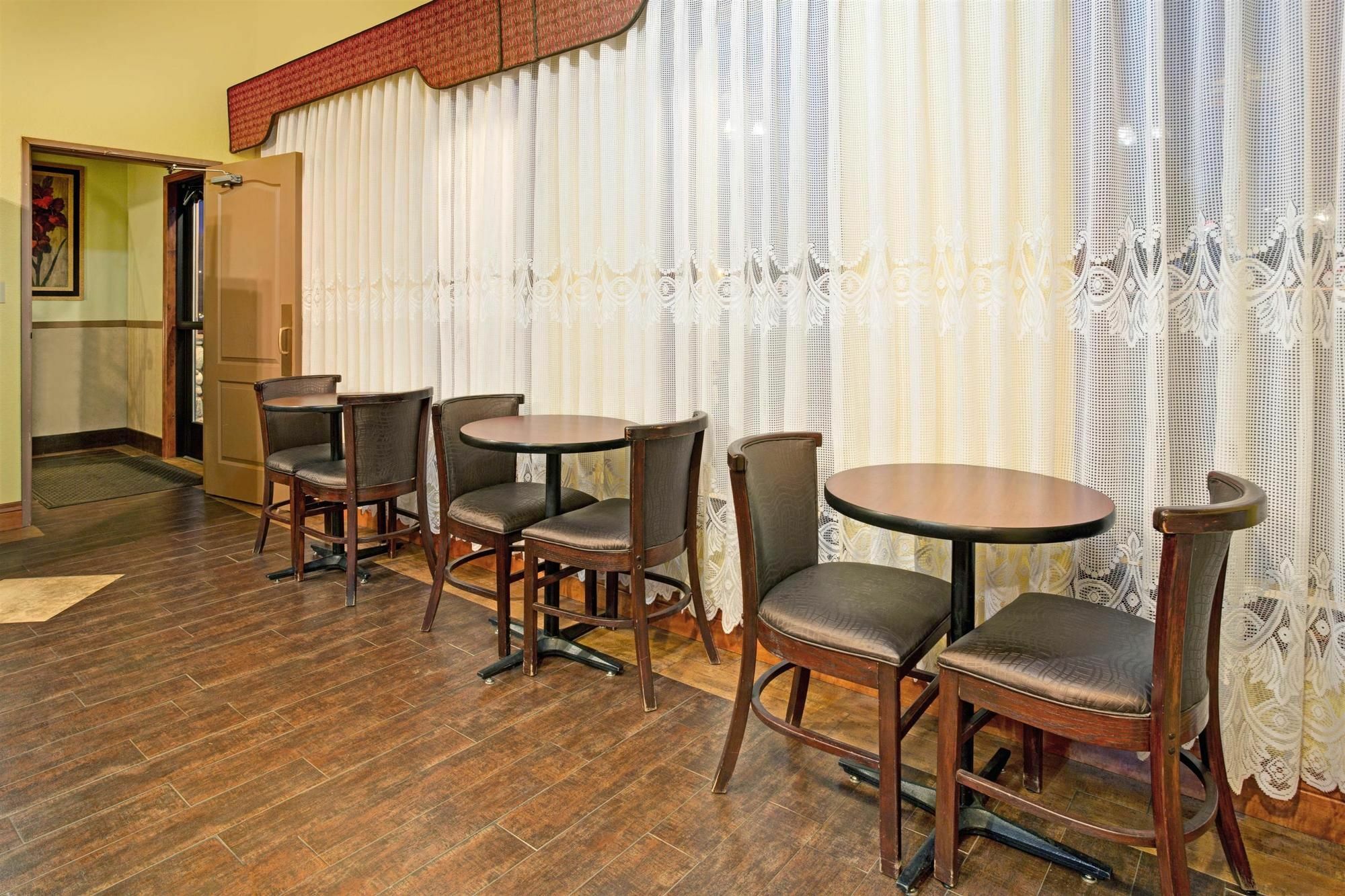 Hotel Oyo Co Downtown